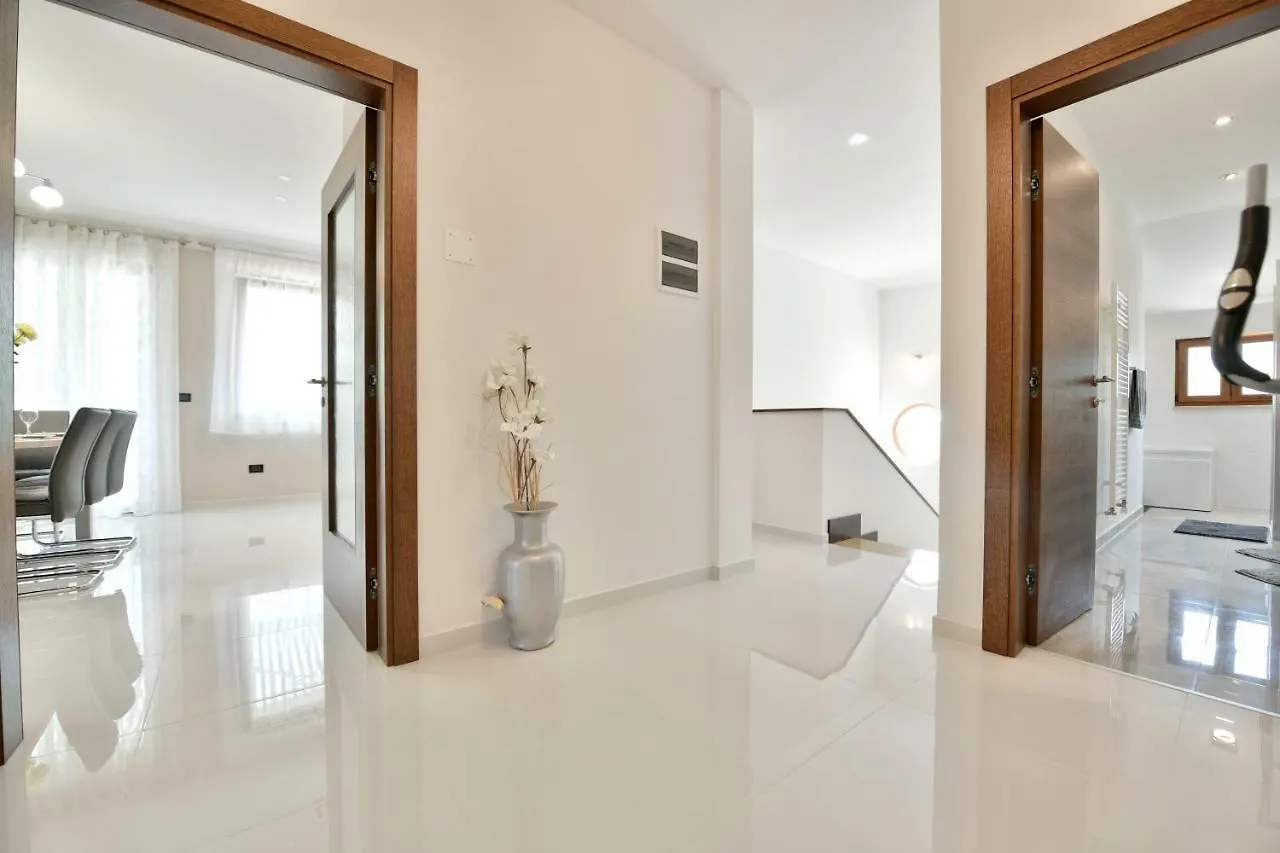 Villa Aromatica Vižinada Kroatien
